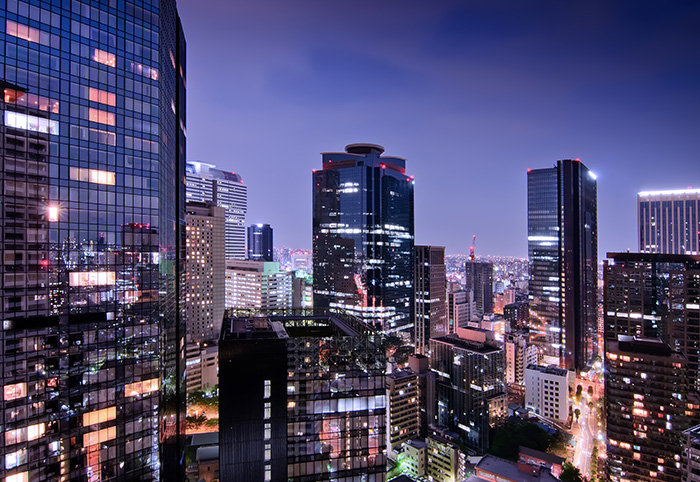 Skyscrapers by night (photo)